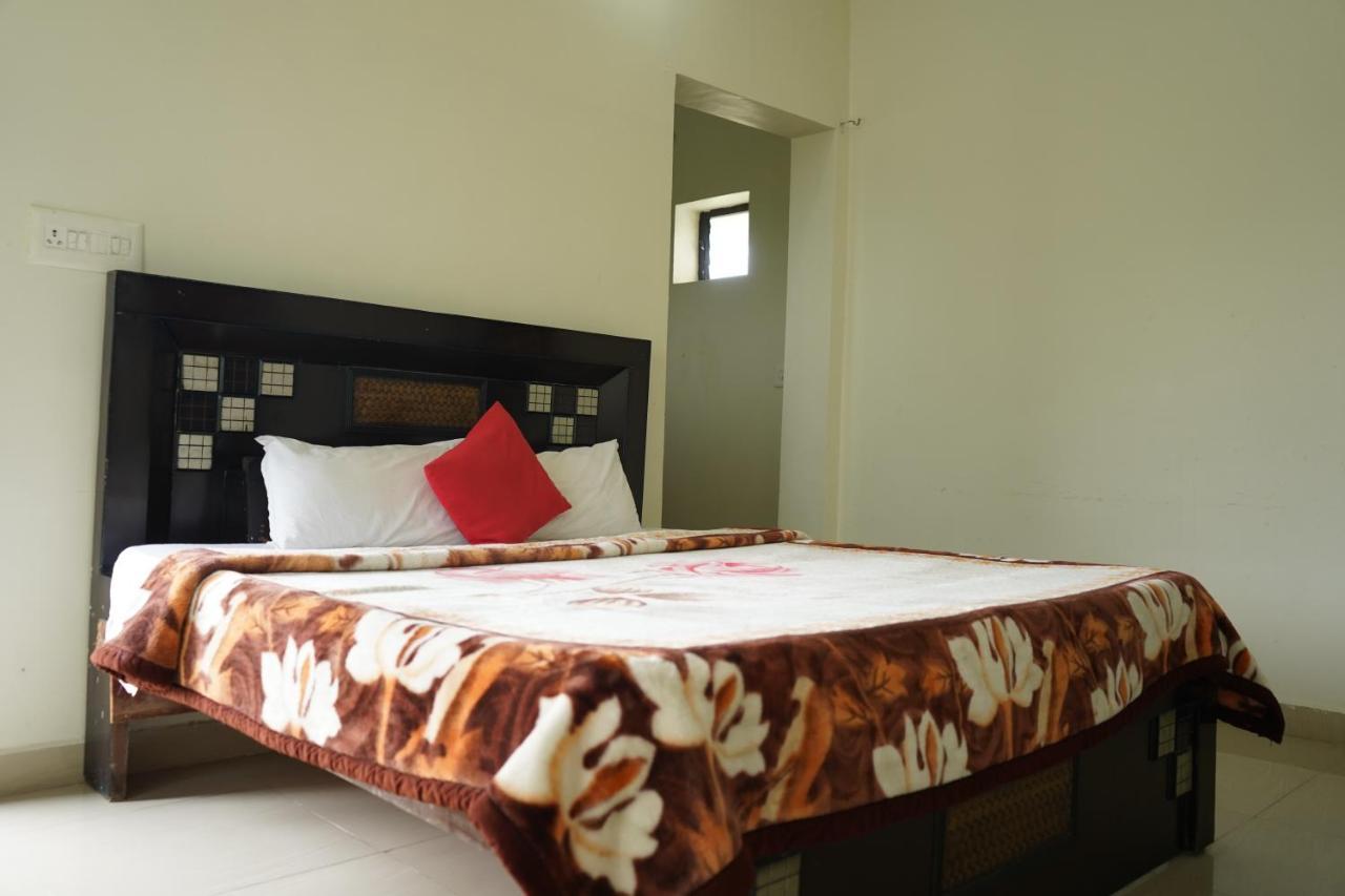 Farm Green View Resort Orchha Exteriör bild